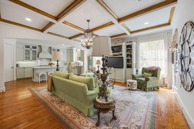 1527 Potomac Drive, Houston, TX 77057