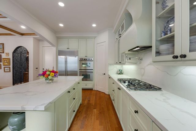 1527 Potomac Drive, Houston, TX 77057