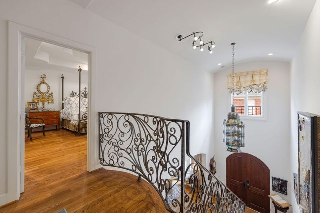 1527 Potomac Drive, Houston, TX 77057