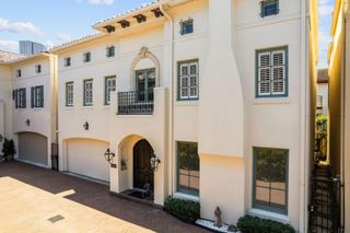 1527 Potomac Drive, Houston, TX 77057
