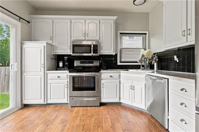16161 S Mahaffie Street, Olathe, KS 66062
