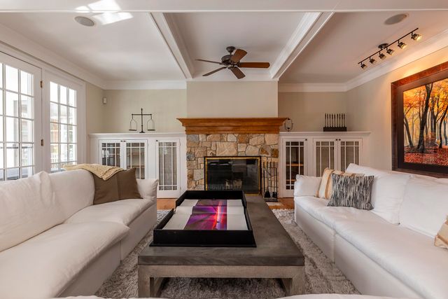 384 Riverbend Drive, Manchester, VT 05254