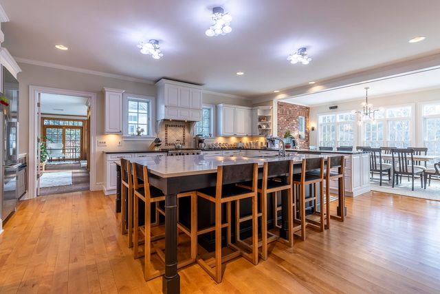 384 Riverbend Drive, Manchester, VT 05254