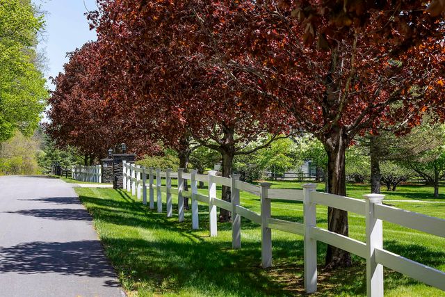 384 Riverbend Drive, Manchester, VT 05254