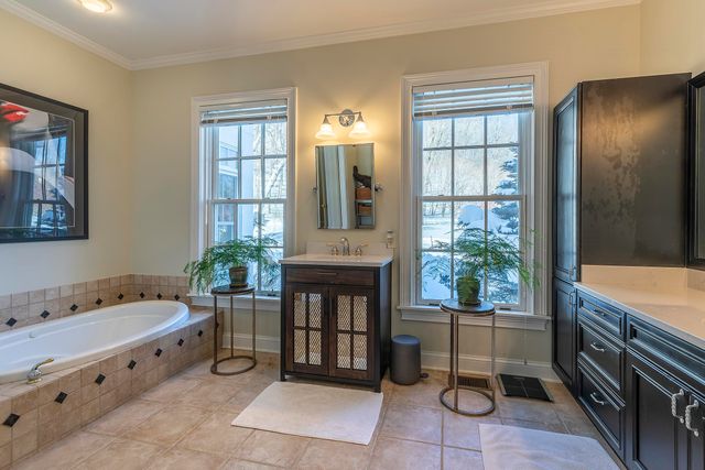 384 Riverbend Drive, Manchester, VT 05254