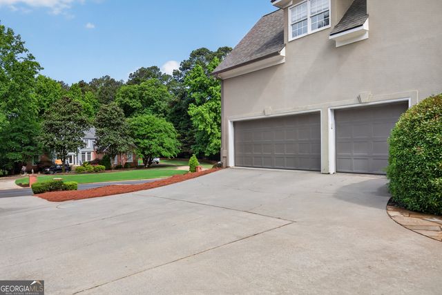 105 Hidden Springs Lane, Peachtree City, GA 30269