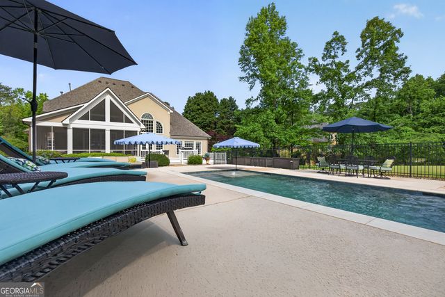 105 Hidden Springs Lane, Peachtree City, GA 30269