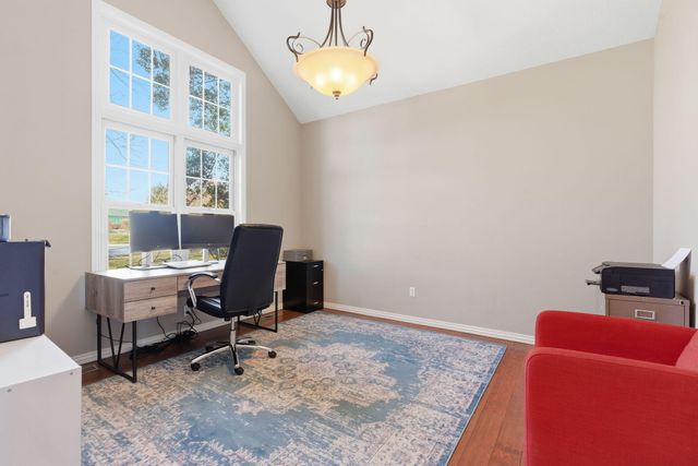 2118 S Forrest Heights Avenue, Springfield, MO 65809