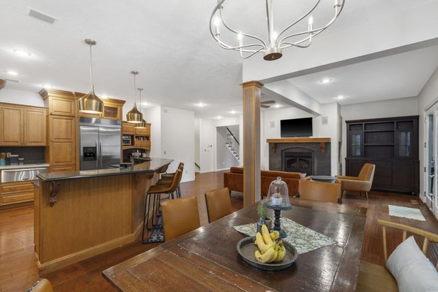 2118 S Forrest Heights Avenue, Springfield, MO 65809