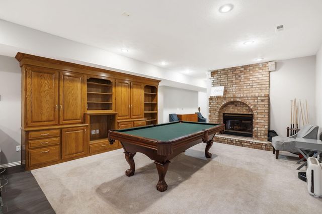 2118 S Forrest Heights Avenue, Springfield, MO 65809