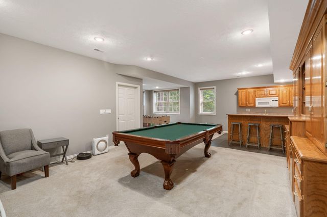 2118 S Forrest Heights Avenue, Springfield, MO 65809