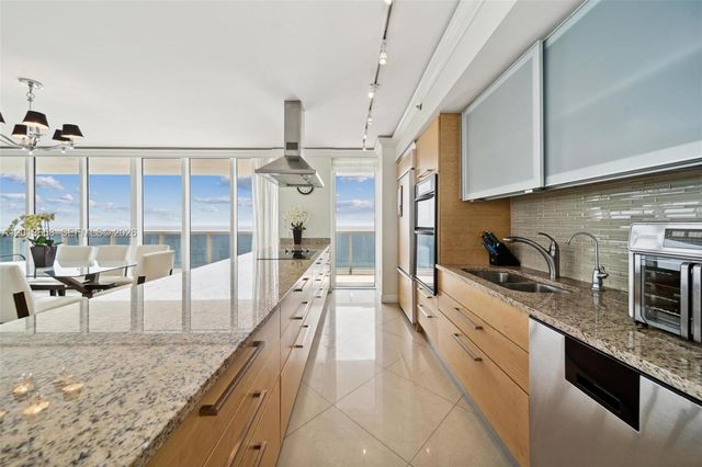 1830 S Ocean Drive 1701, Hallandale Beach, FL 33009