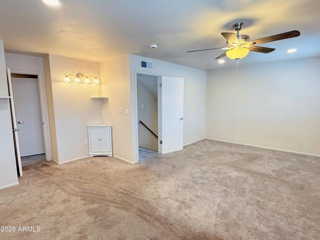 6742 N 43rd Avenue, Glendale, AZ 85301