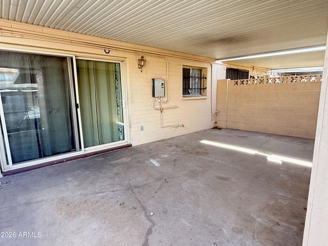 6742 N 43rd Avenue, Glendale, AZ 85301