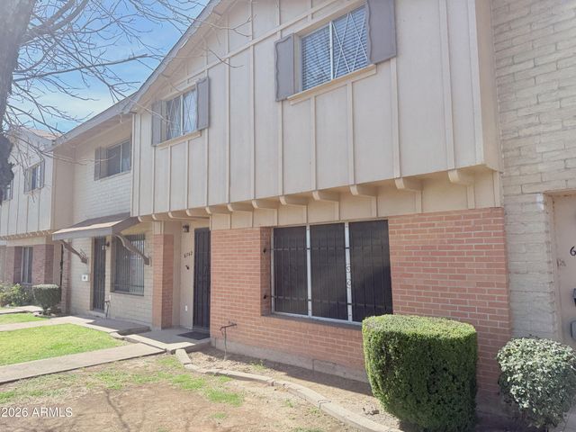 6742 N 43rd Avenue, Glendale, AZ 85301