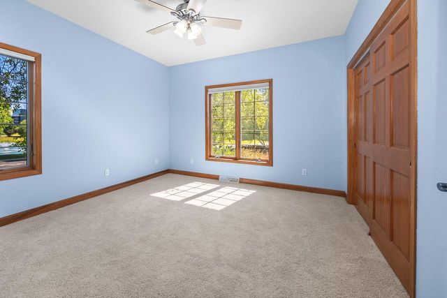 W171N5517 Autumn View LANE, Menomonee Falls, WI 53051