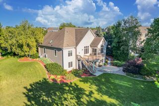W171N5517 Autumn View LANE, Menomonee Falls, WI 53051