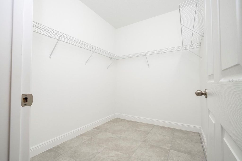 Image 38 of property listing at 8 LOCUST RUN PASS, Ocala, FL 34472