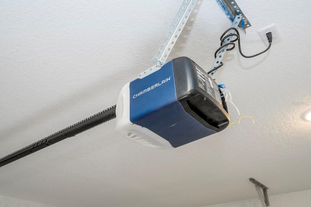 Image 70 of property listing at 8 LOCUST RUN PASS, Ocala, FL 34472