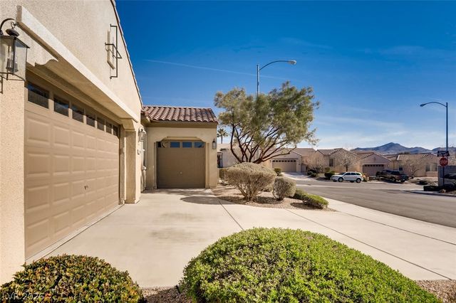 2458 Craigie Castle Street, Henderson, NV 89044