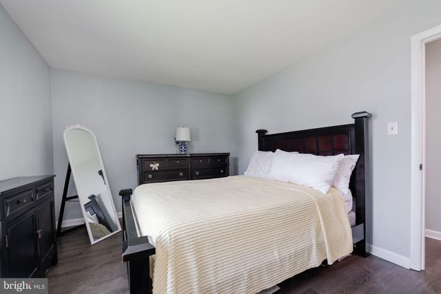 5625 ROUNDTREE DR, Woodbridge, VA 22193