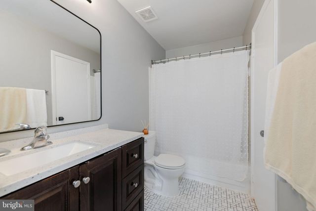 5625 ROUNDTREE DR, Woodbridge, VA 22193
