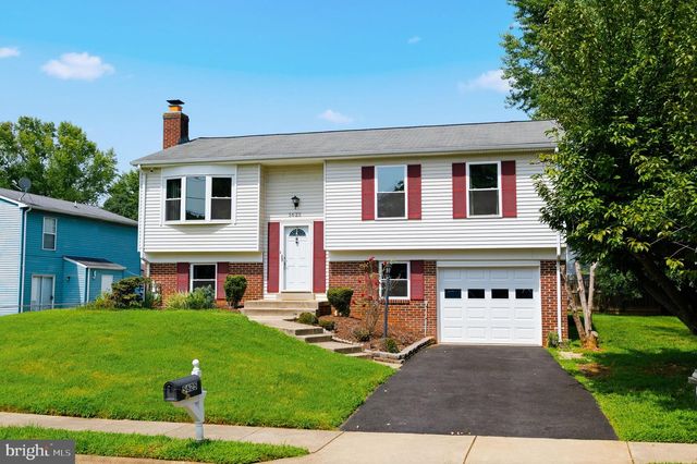 5625 ROUNDTREE DR, Woodbridge, VA 22193