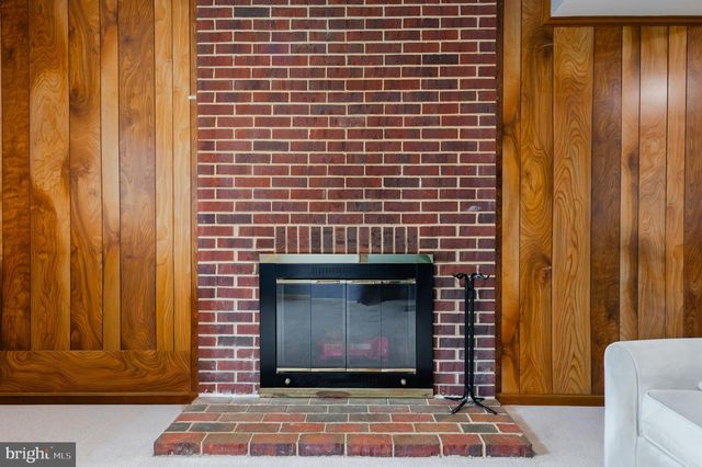 5625 ROUNDTREE DR, Woodbridge, VA 22193