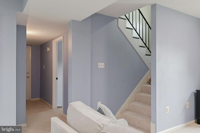 5625 ROUNDTREE DR, Woodbridge, VA 22193