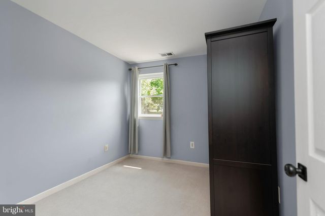 5625 ROUNDTREE DR, Woodbridge, VA 22193