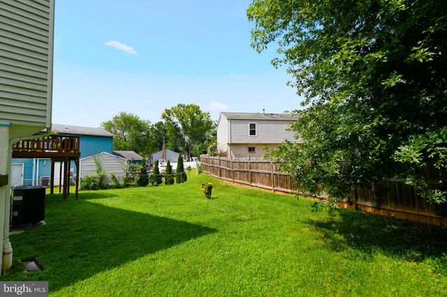 5625 ROUNDTREE DR, Woodbridge, VA 22193