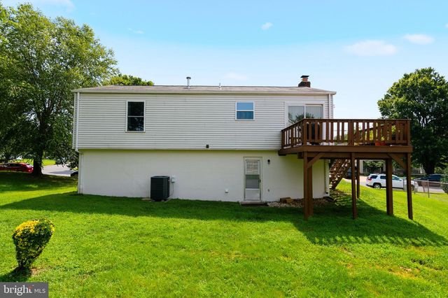 5625 ROUNDTREE DR, Woodbridge, VA 22193