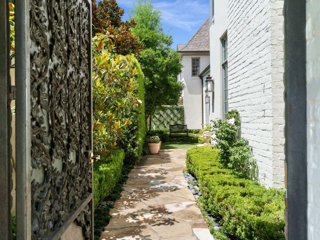2820 Ferndale Street, Houston, TX 77098