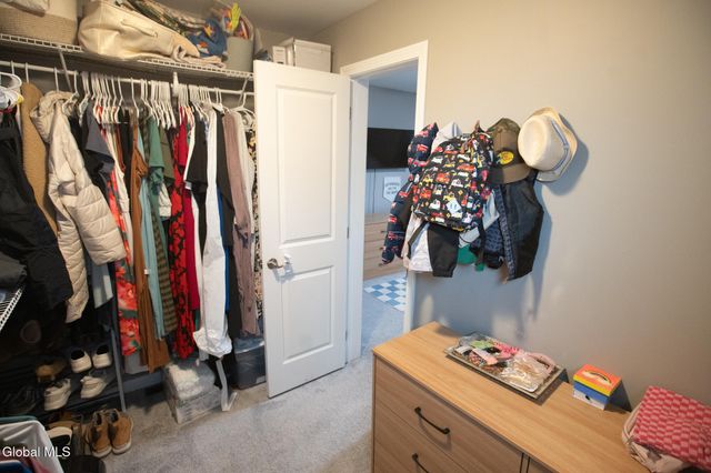 8 Hemstreet Avenue, Schaghticoke, NY 12118