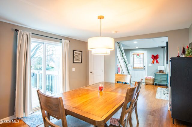 8 Hemstreet Avenue, Schaghticoke, NY 12118