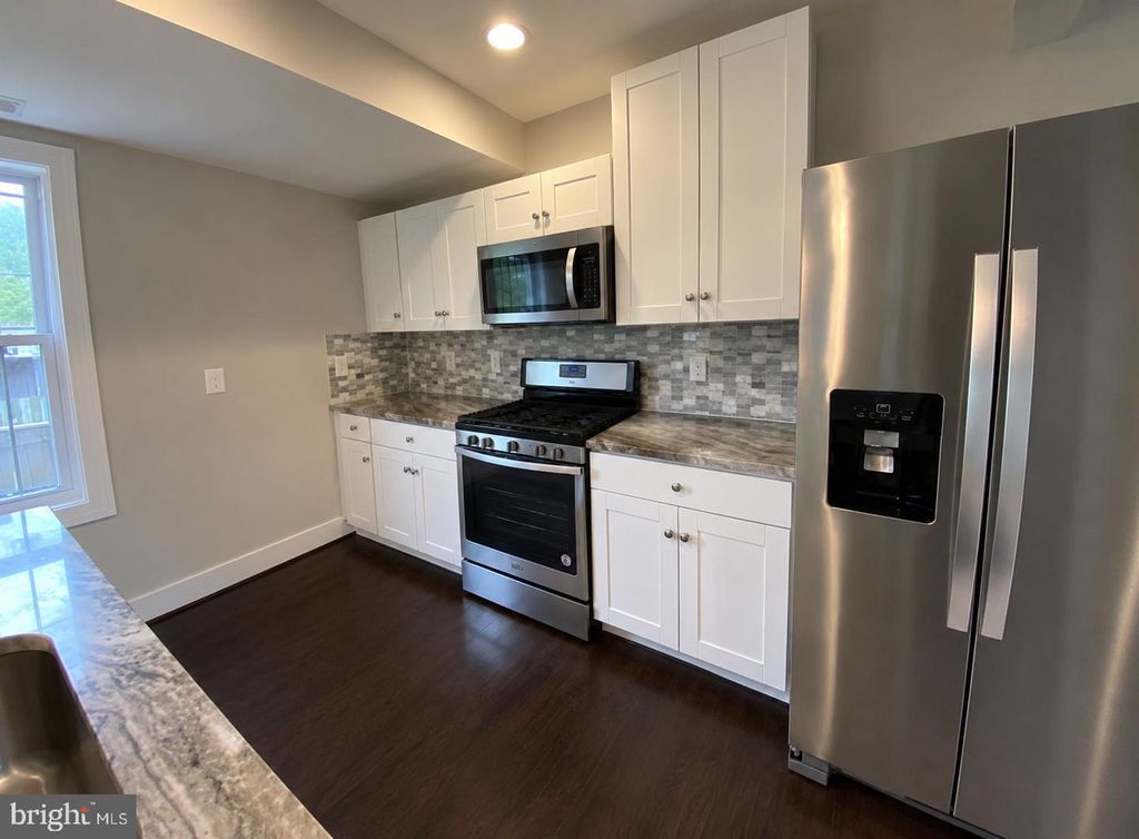 5806 FIELD PL NE, Washington, DC 20019