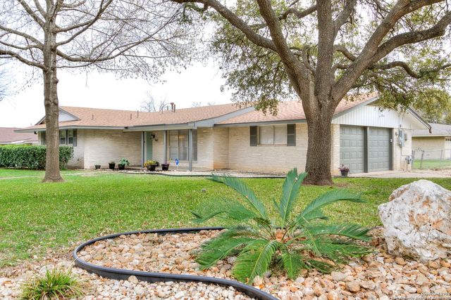 502 DOWNSHIRE DR, San Antonio, TX 78216