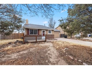2105 Endicott Ct, Colorado Springs, CO 80916