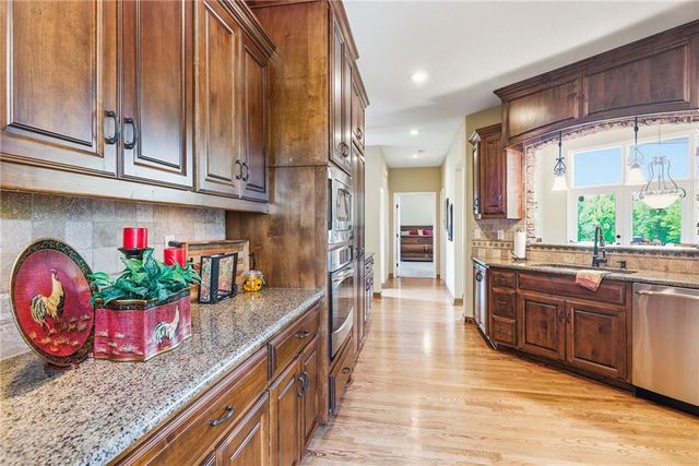 14101 E 198th Street, Peculiar, MO 64078