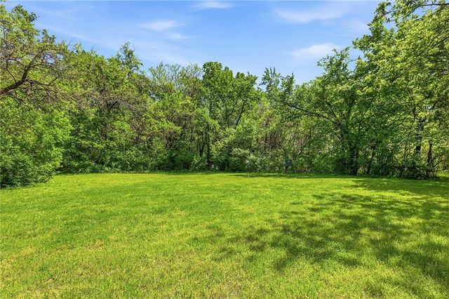 14101 E 198th Street, Peculiar, MO 64078