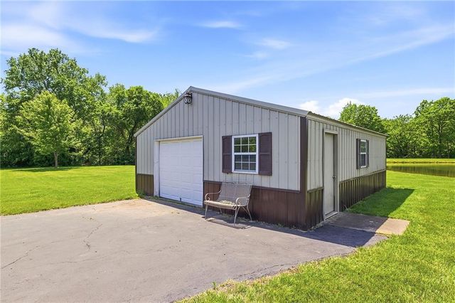 14101 E 198th Street, Peculiar, MO 64078