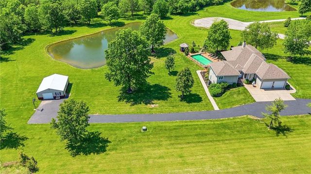 14101 E 198th Street, Peculiar, MO 64078