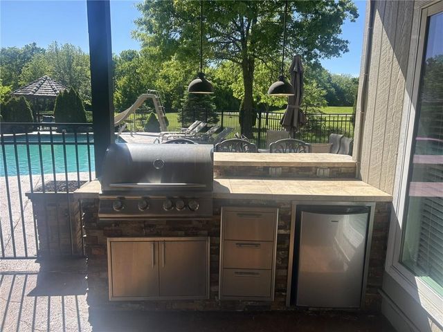 14101 E 198th Street, Peculiar, MO 64078