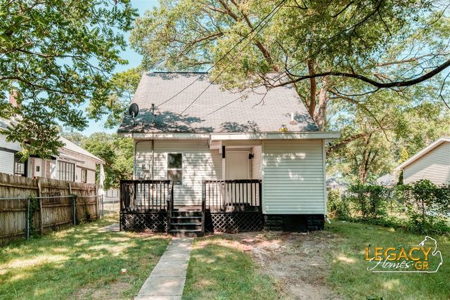 2232 5th Street, Muskegon, MI 49444