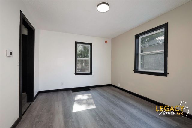2232 5th Street, Muskegon, MI 49444