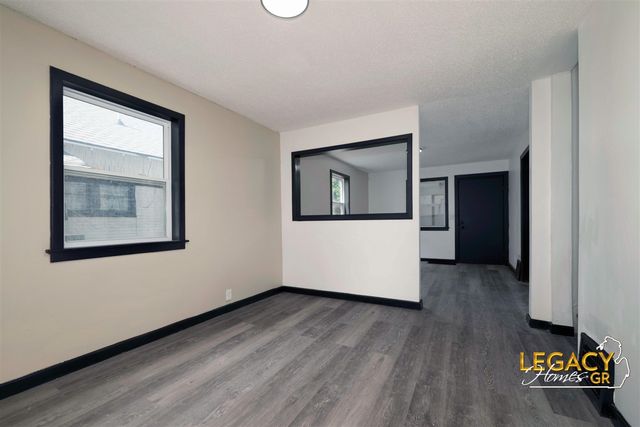 2232 5th Street, Muskegon, MI 49444