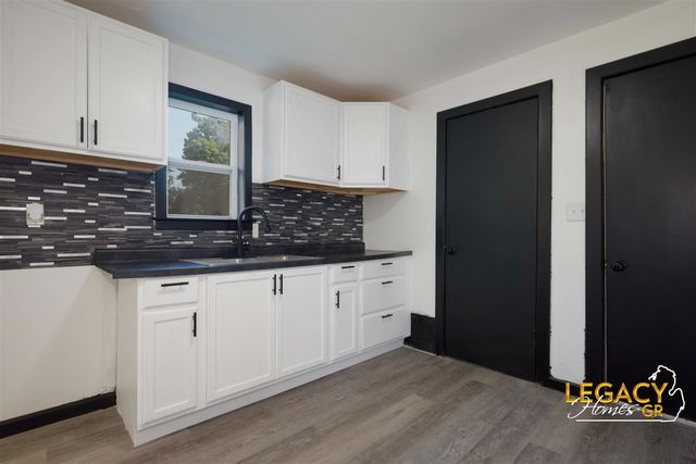 2232 5th Street, Muskegon, MI 49444