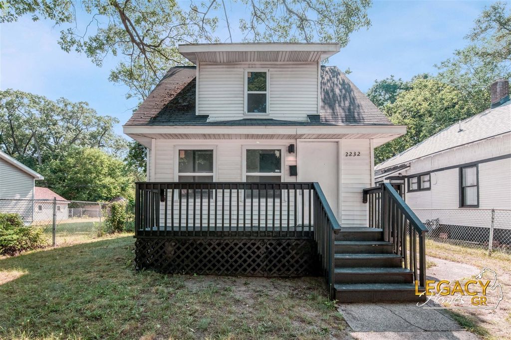 2232 5th Street, Muskegon, MI 49444