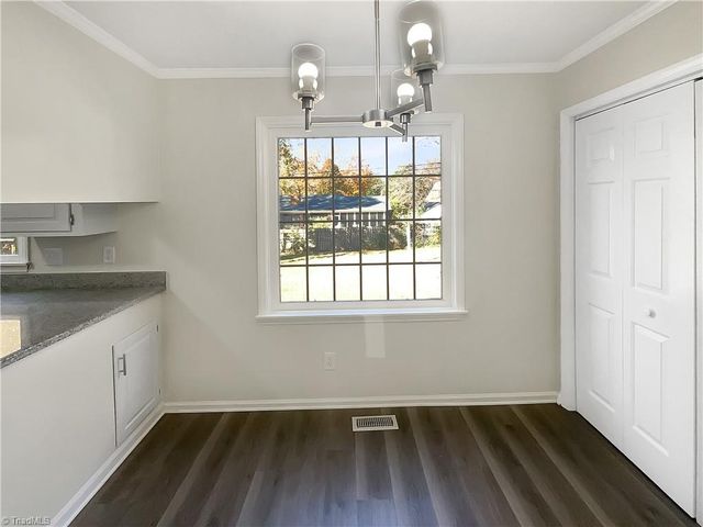 2821 Edgewood Avenue, Burlington, NC 27215