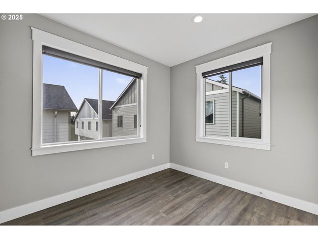 2320 N R St, Washougal, WA 98671